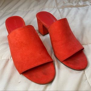 AE Block Heel Simple Slide Mule Sandal - 9